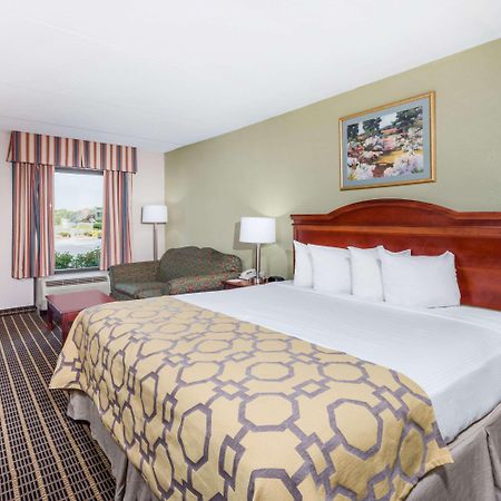 Baymont By Wyndham Clarksville Northeast Extérieur photo