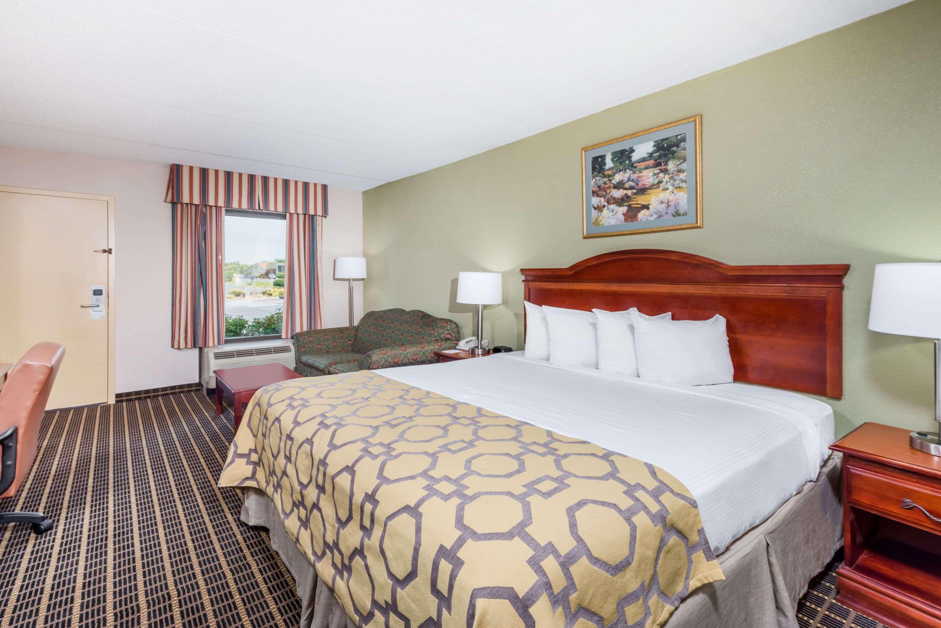 Baymont By Wyndham Clarksville Northeast Extérieur photo