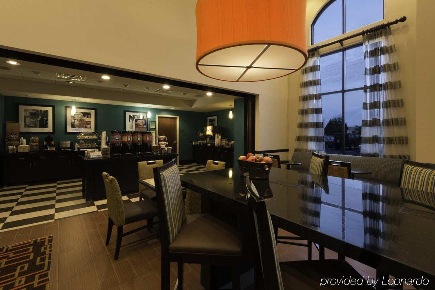 Baymont By Wyndham Clarksville Northeast Extérieur photo